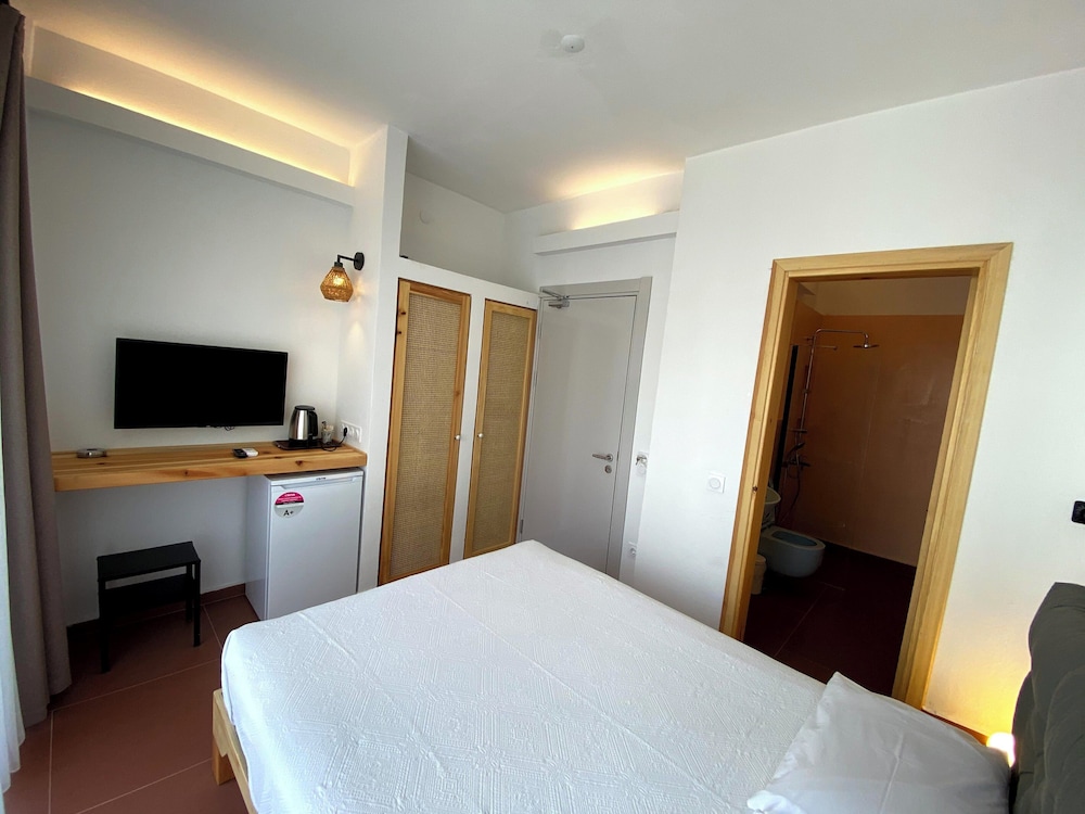 Standard Double Room, Balcony, City View