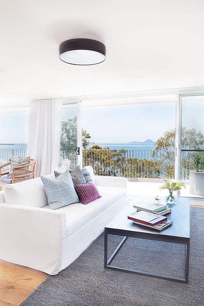 Classic Penthouse, Bathtub, Bay View