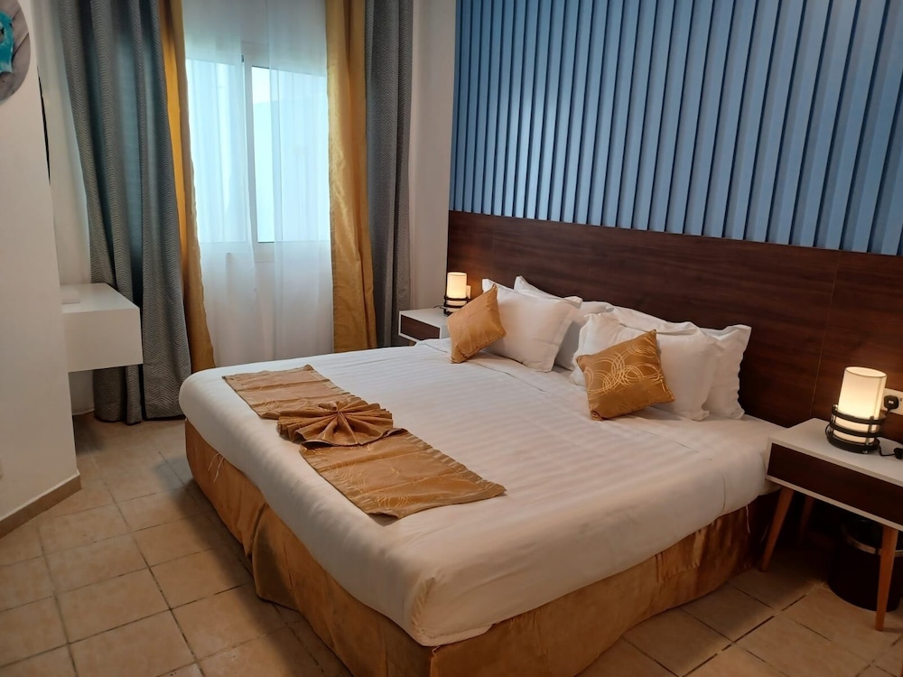 Luxury Room, 1 King Bed, Sea View