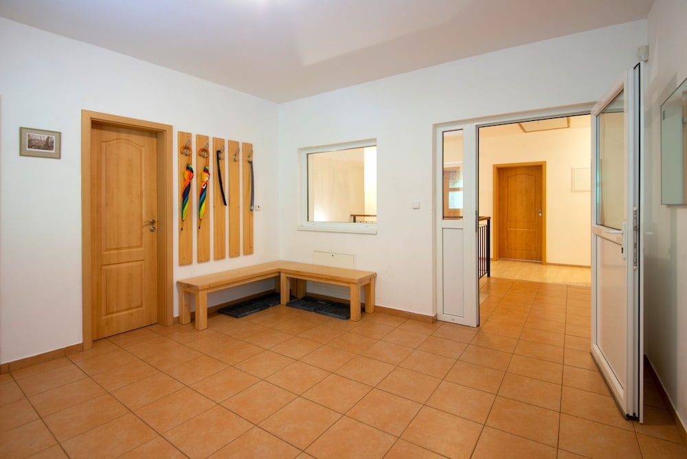Villa photo 3