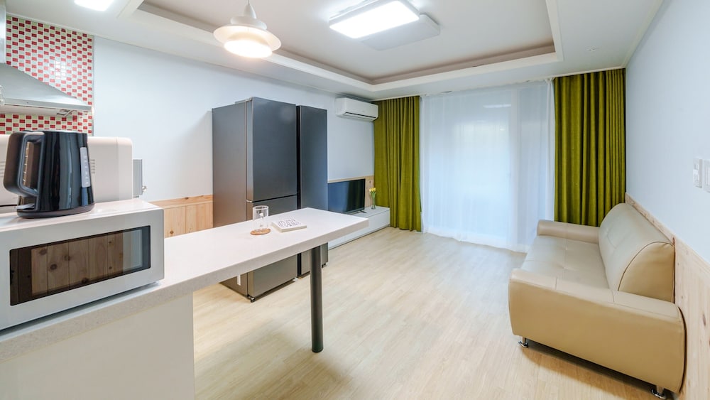 Basic Room, 1 Bedroom (Room 101 (Pet-Friendly))