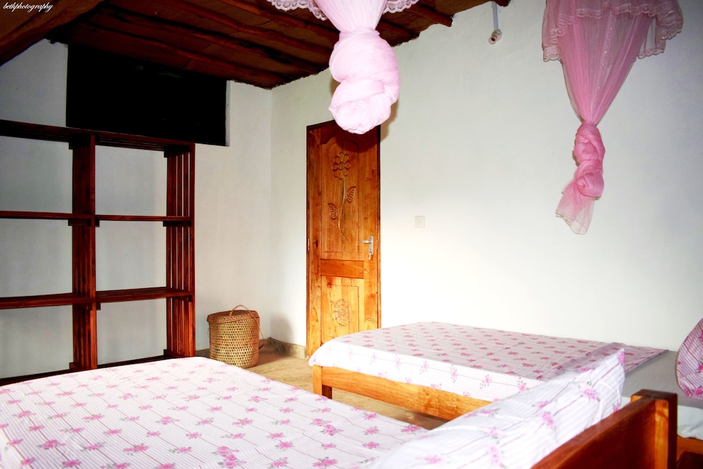 Villa photo 2