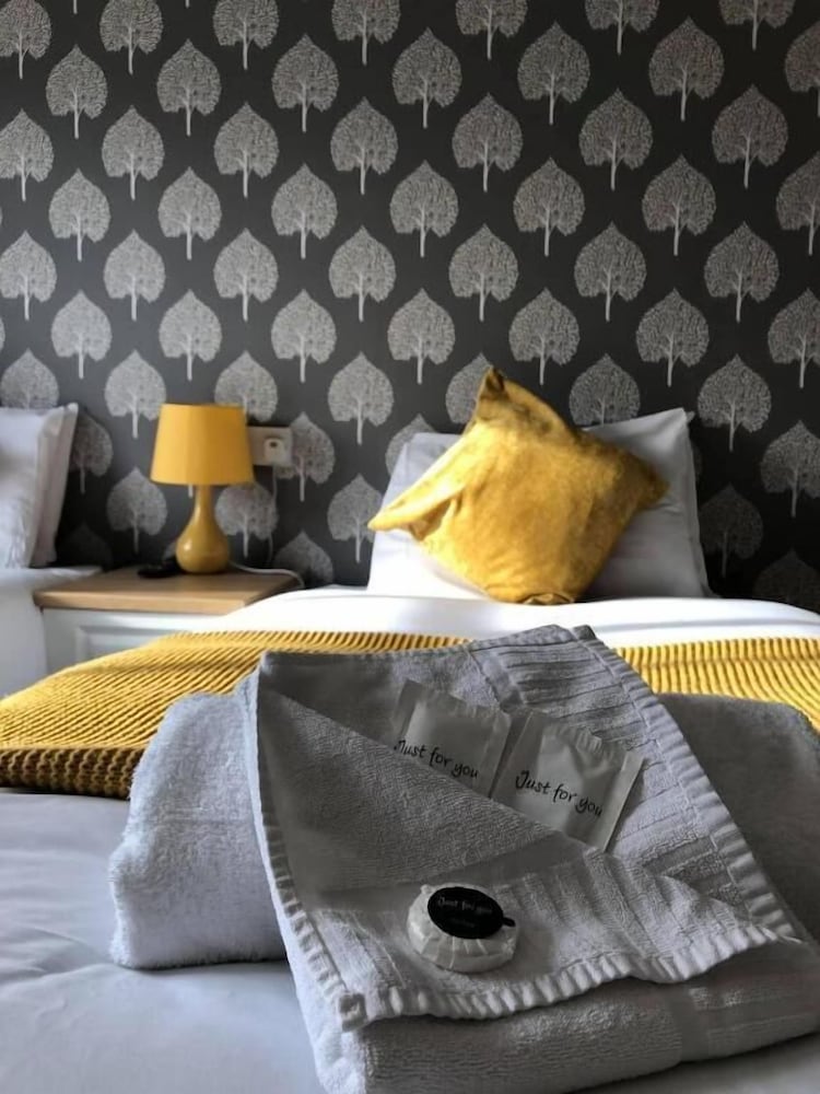 Basic Double or Twin Room photo 2
