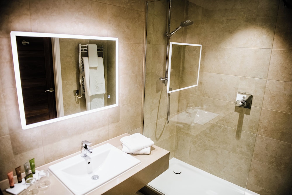Luxury Twin Room - Photo 5
