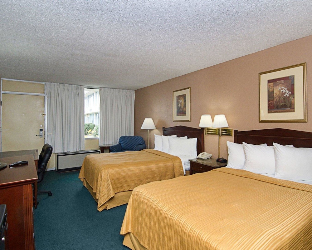 Standard Double Room, 2 Double Beds, Non Smoking photo 1