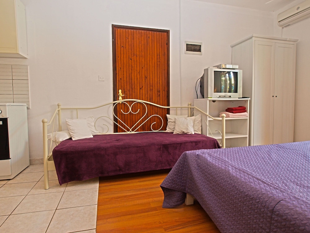 Double Room, 1 Bedroom (85/144)