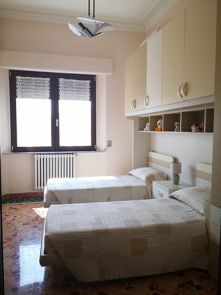 Villa photo 2