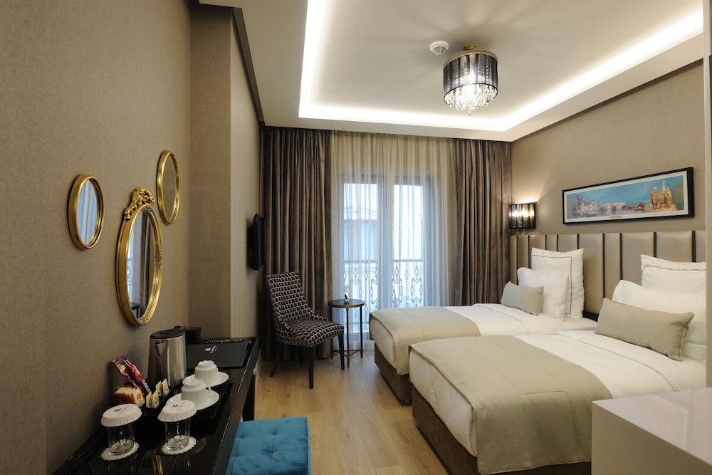 Deluxe Double Room photo 3