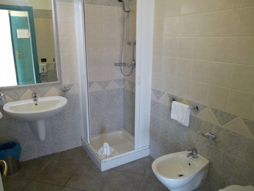 Quadruple Room photo 3