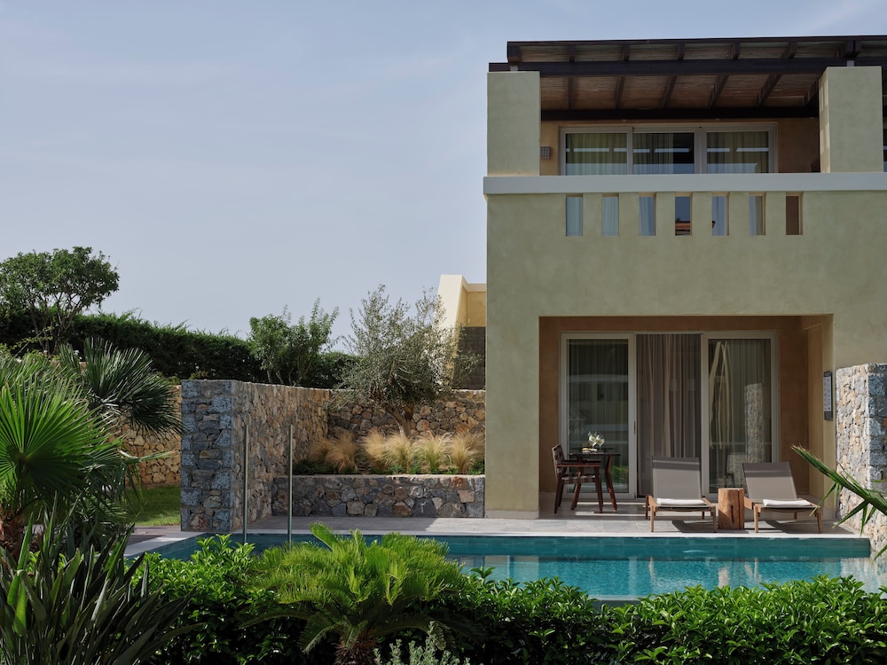 Double/Twin Private Pool Inland View thumbnail 5