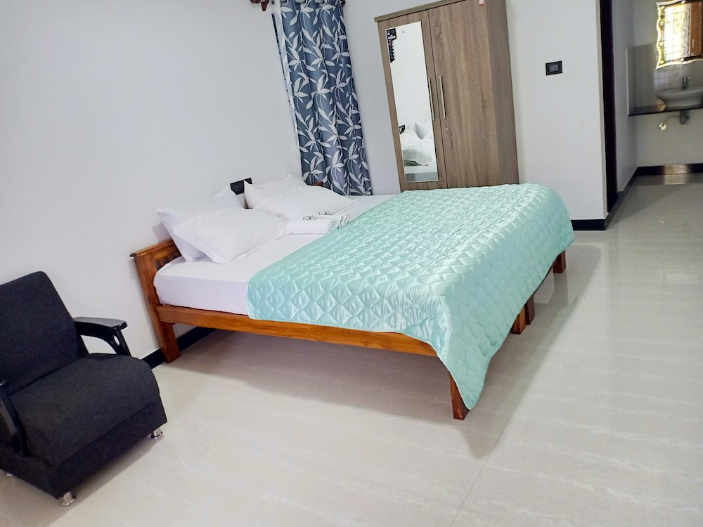 Basic Villa - Photo 1