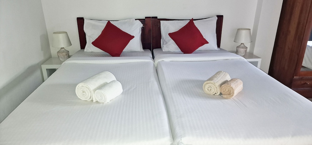 Superior Triple Room, Balcony, Pool View photo 3