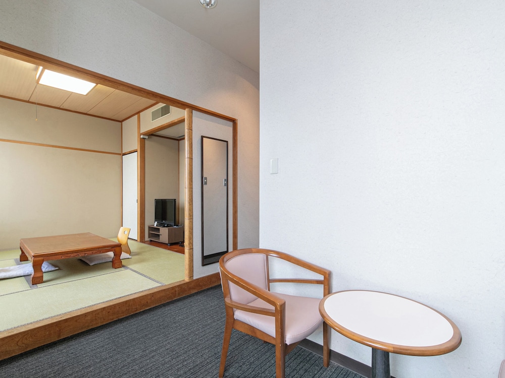 Japanese-style Twin Room, Non Smoking photo 2