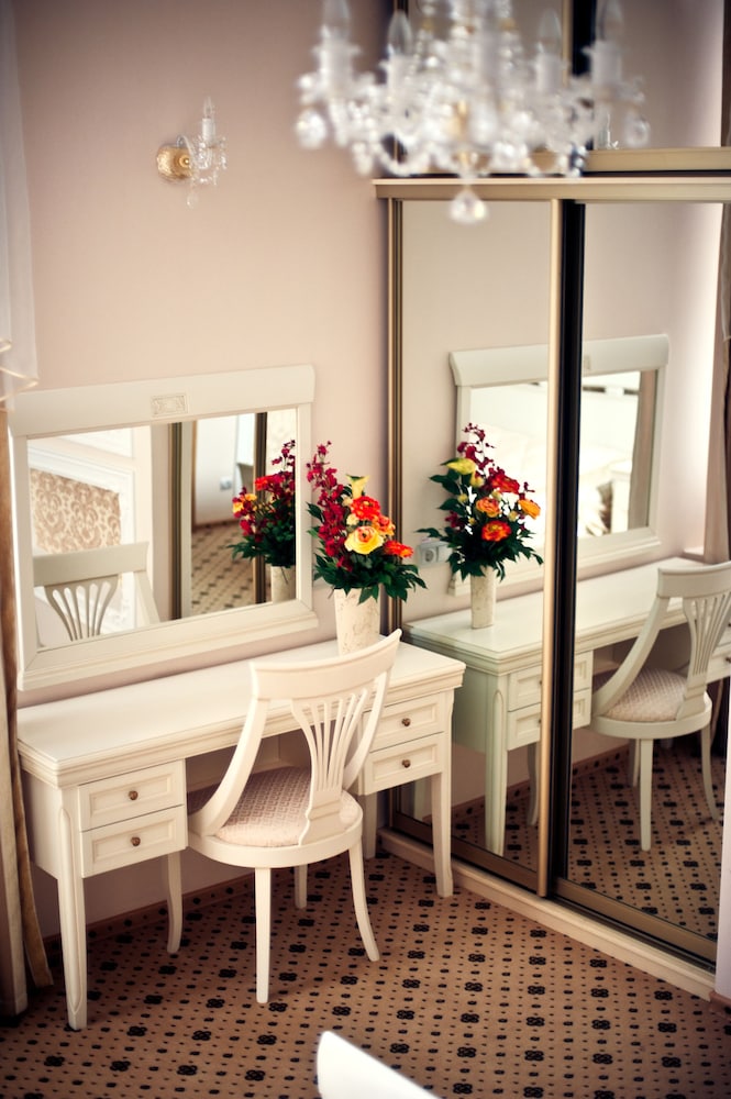 Suite photo 1