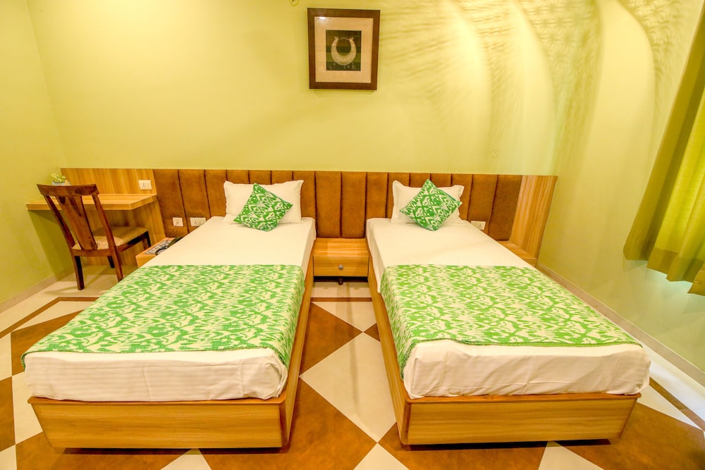 Twin Room with Balcony - Photo 1