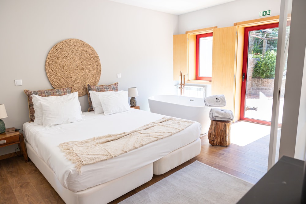 Traditional Suite - Photo 8