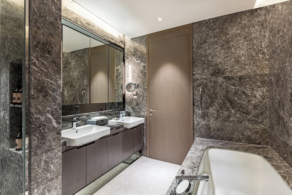 2 Bedroom Premier