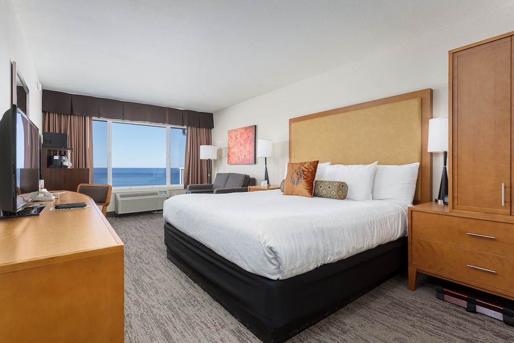 Deluxe Room, 1 King Bed, Ocean View, Oceanfront