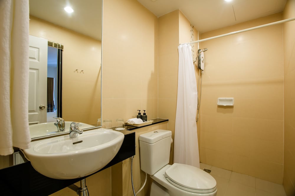 Twin Room, Non Smoking photo 3