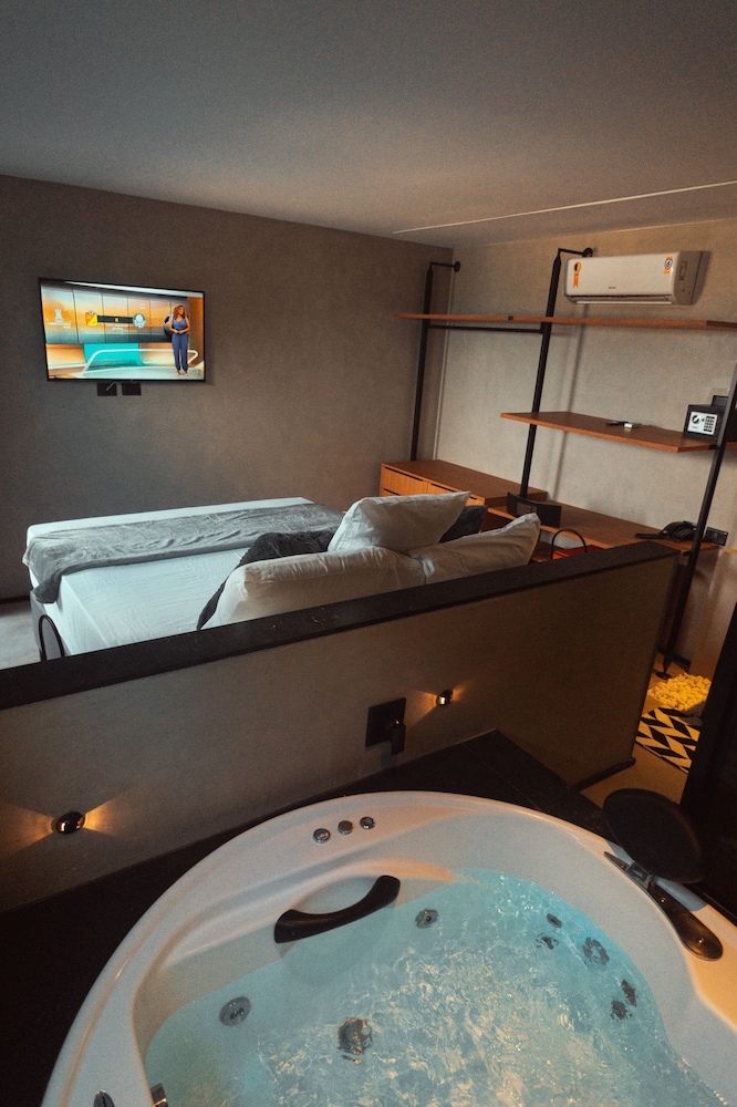 Luxury Suite photo 1