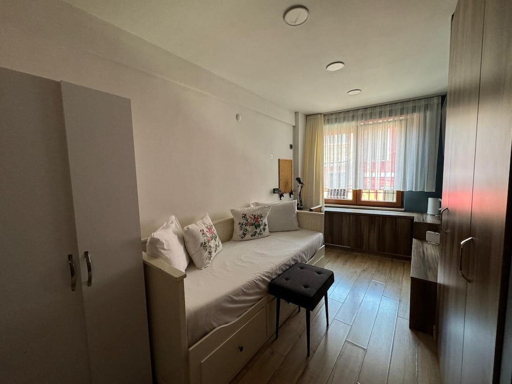 Economy Single Room, 1 Twin Bed photo 3