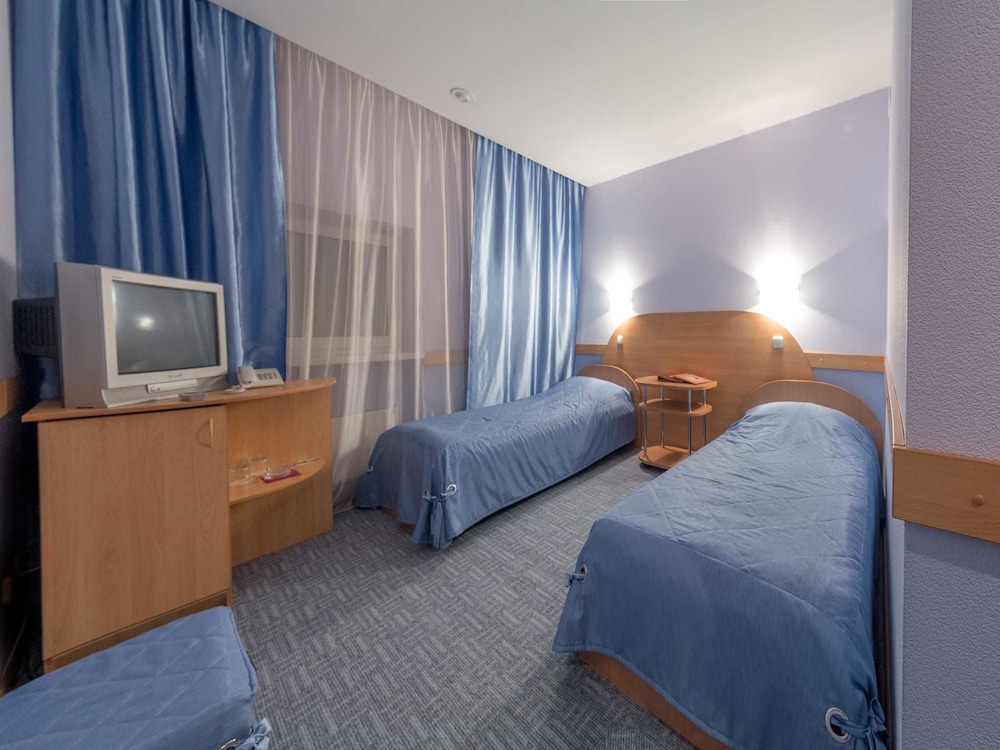 Standard Twin Room photo 2