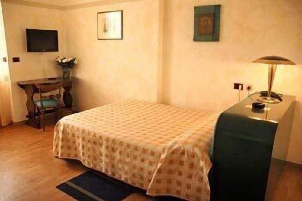 Superior Double Room photo 3