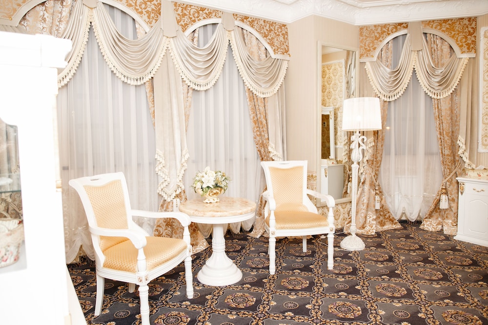 Deluxe Double or Twin Room photo 2