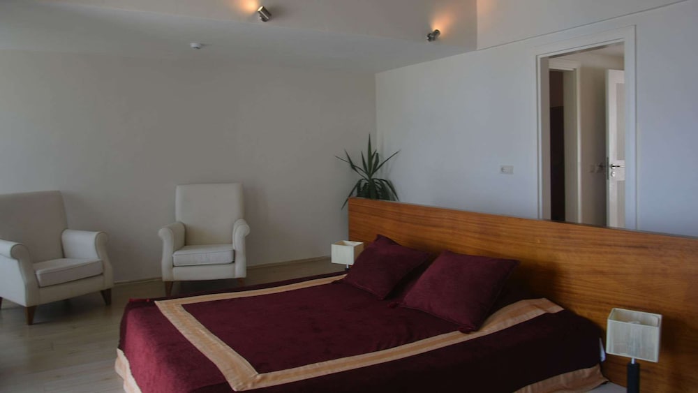 Honeymoon Suite, Jetted Tub, Sea View