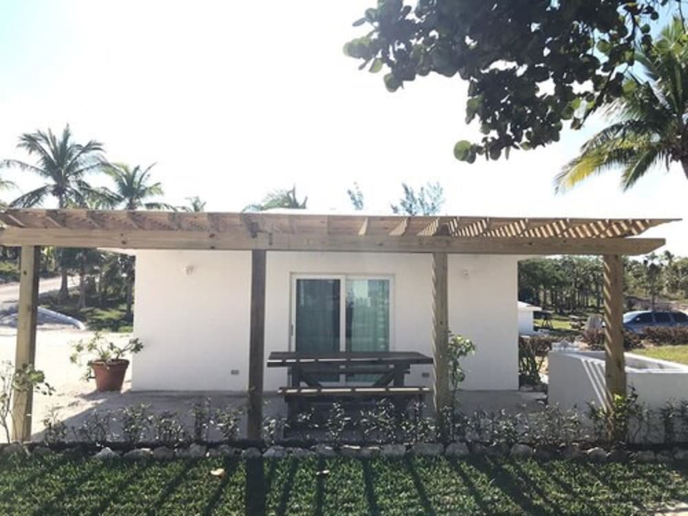 La Bougainvillea private cottage photo 2