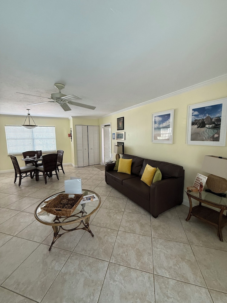 Exclusive Apartment photo 3