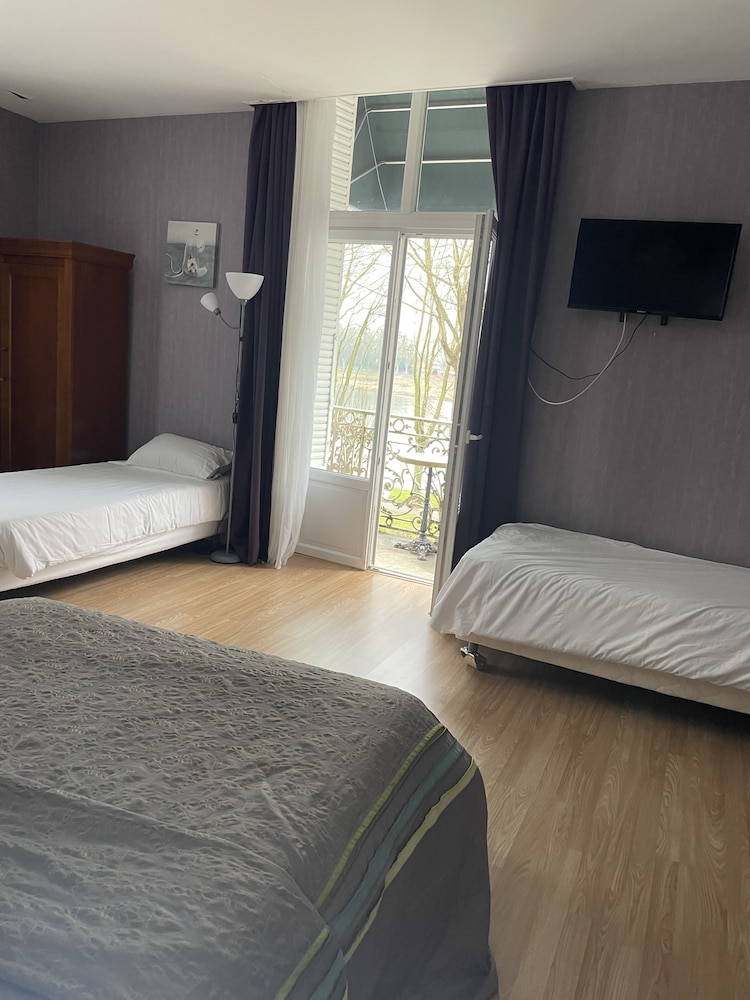 Basic Triple Room