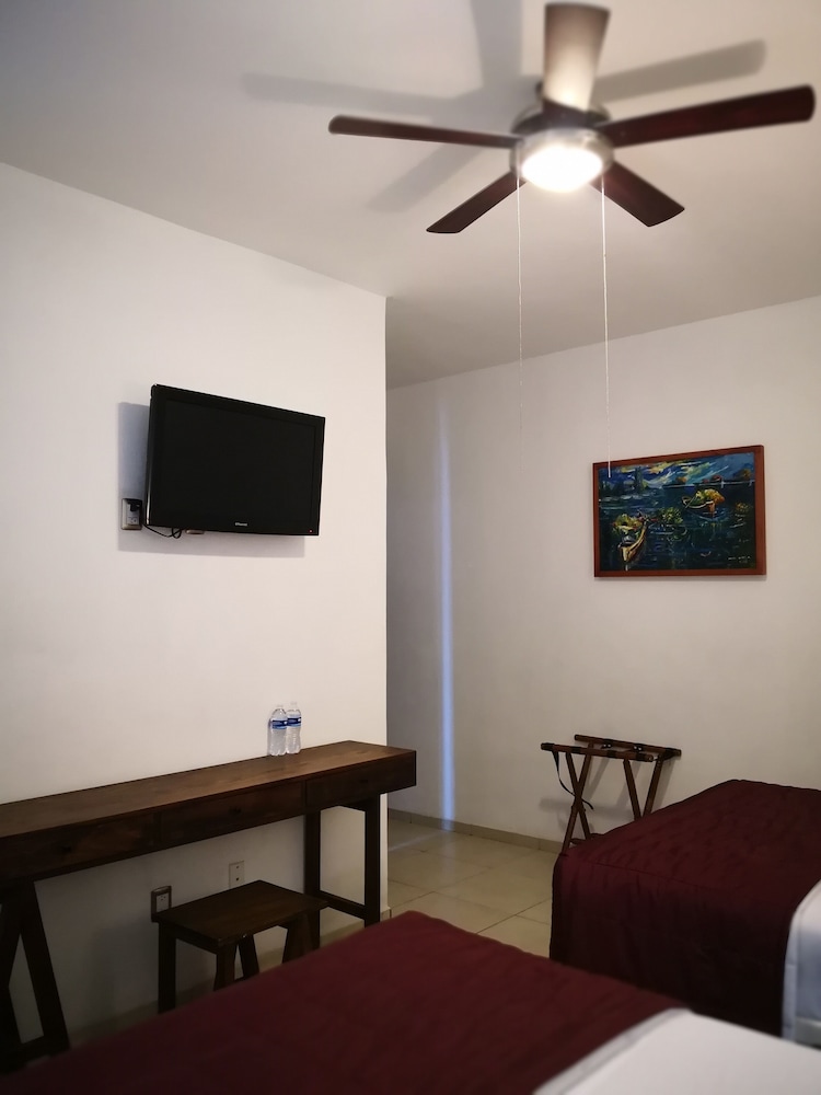 Basic Double Room photo 3
