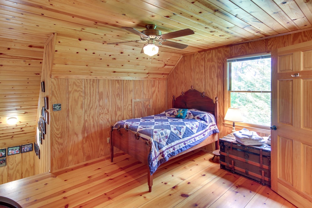 House (4 Bedrooms) photo 2