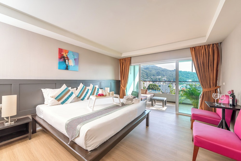 Deluxe Double or Twin Room photo 3