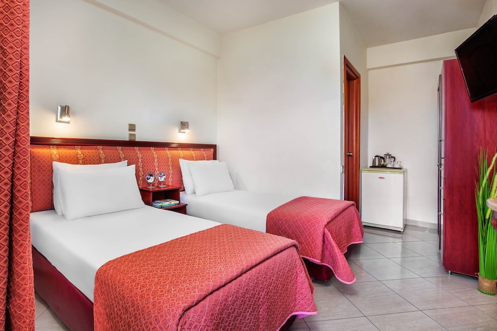 Classic Double or Twin Room photo 3