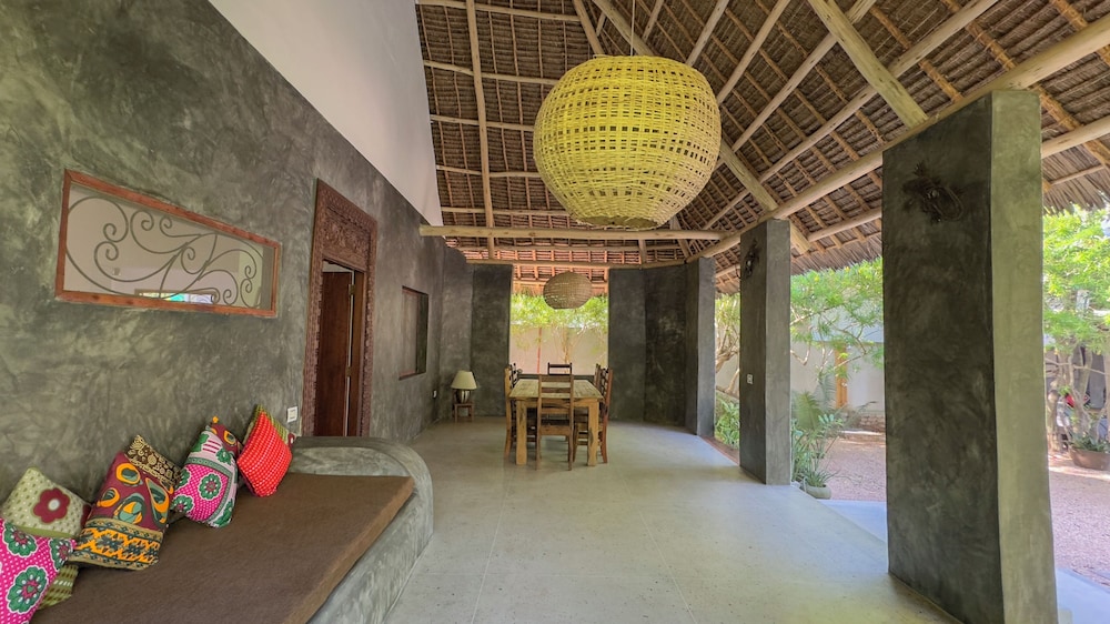 Deluxe House, 2 Bedrooms, Beach View