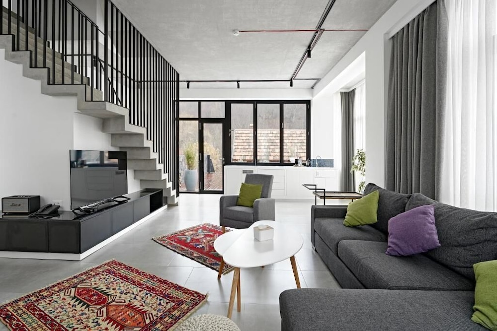 Panoramic Penthouse, Mountain View photo 3
