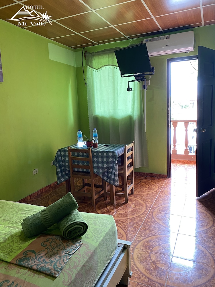 Premium Double Room, 1 Queen Bed photo 3