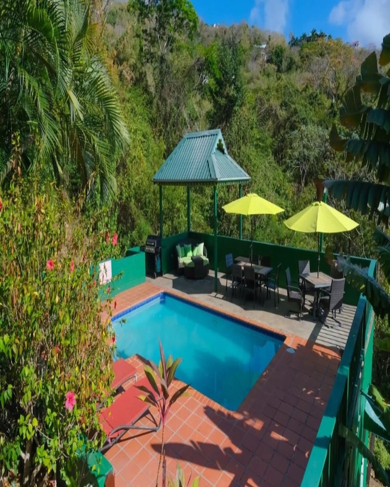 Villa photo 3