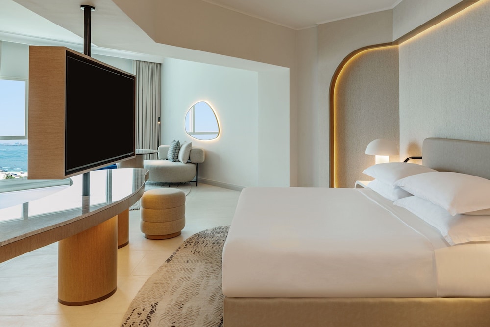Executive Suite, 1 Double Bed, Sea View - Photo 7