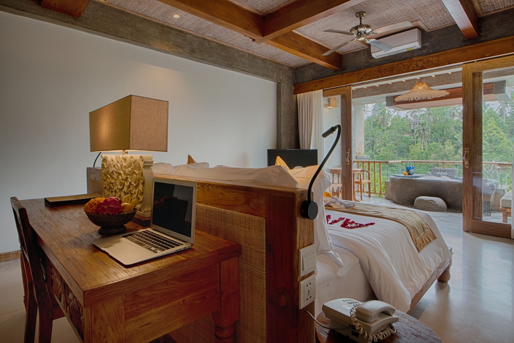 Deluxe Room, Valley View (Honeymoon Package) photo 3