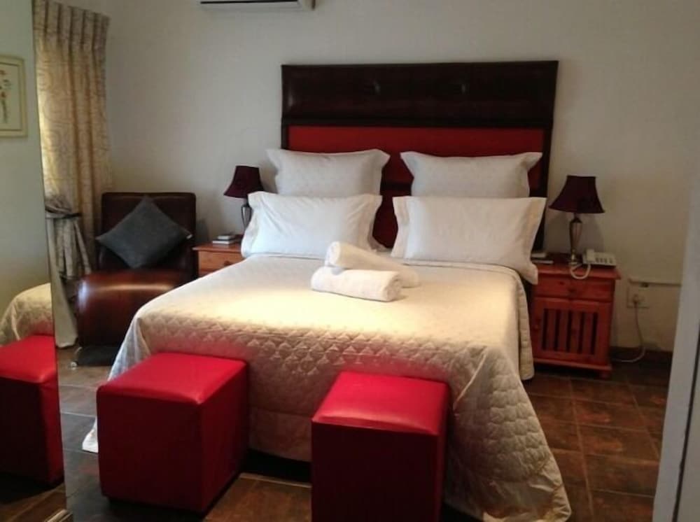 Royal Suite photo 1