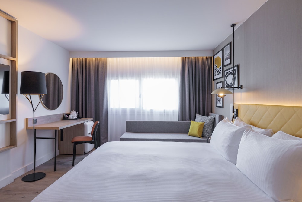 Superior Room, 1 King Bed - Photo 1