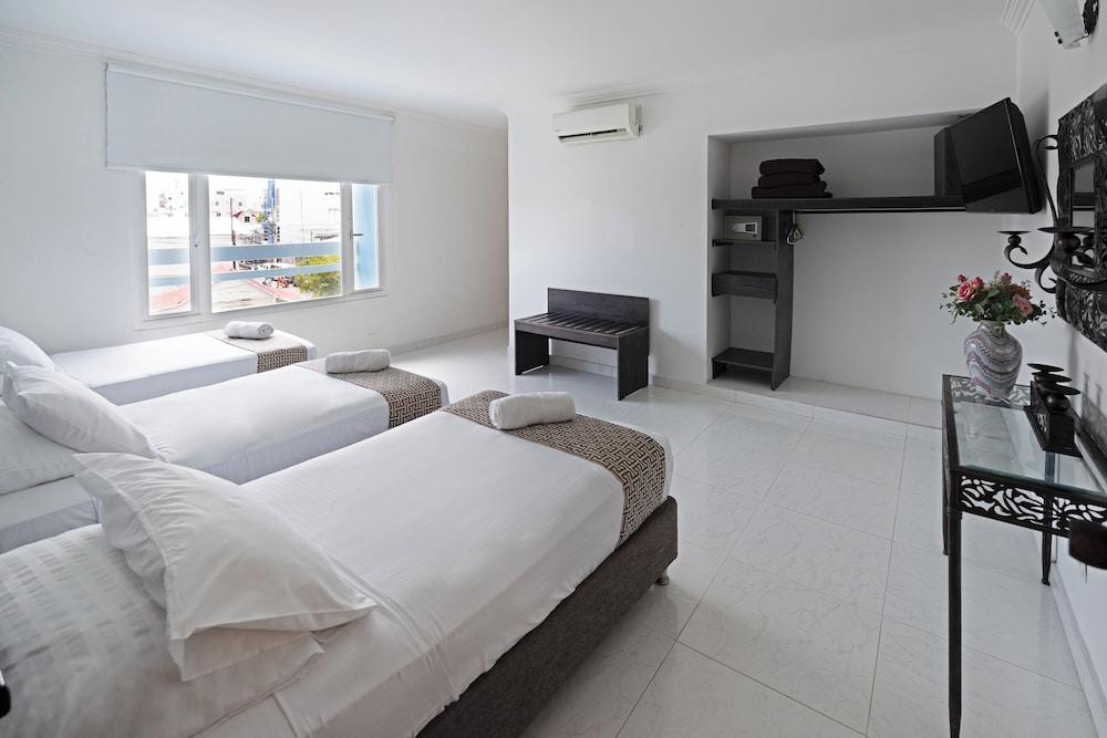 Room (Sextuple) photo 3