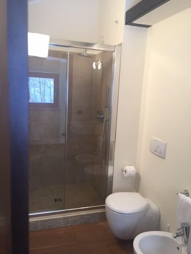 Deluxe Apartment, 2 Bedrooms (11 - Dufor) photo 3