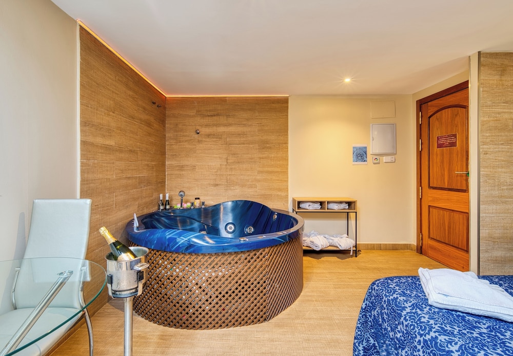 Double Room, Jetted Tub (Habitacion con jacuzzi II)