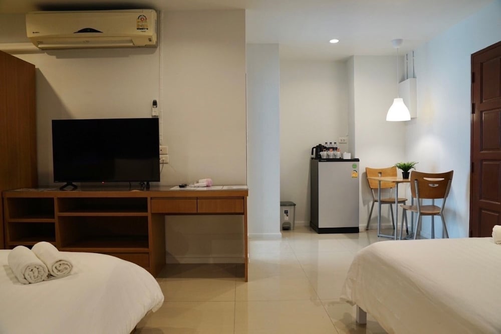 Deluxe Triple room photo 2