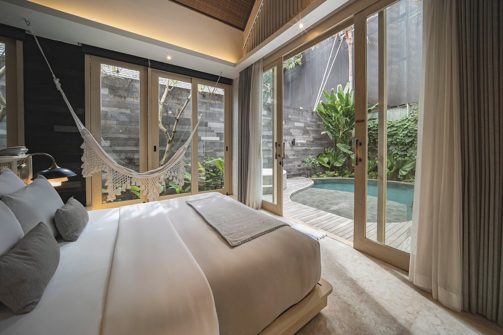 Smart 1 Bedroom Villa With Private Pool & Jacuzzi - Near Construction - Photo 7
