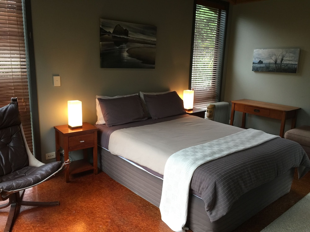 Double Room with Ensuite photo 2
